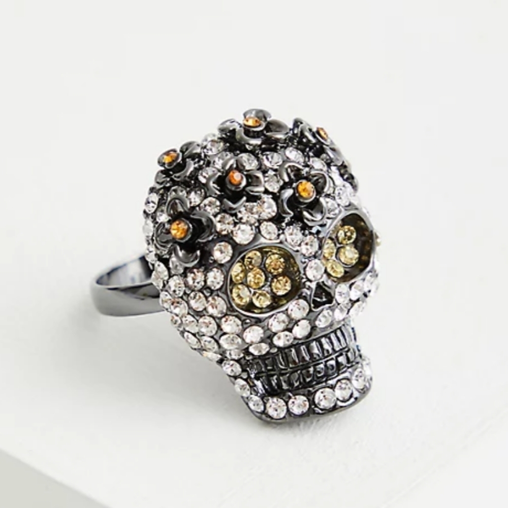 🆕☠️HEMATITE SKULL & RHINESTONE RING☠️